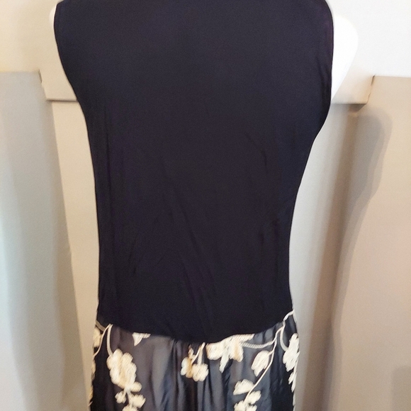  August Silk - Black Sleeveless Silk Blend Knit 2-fer Cardigan - Picture 6 of 7